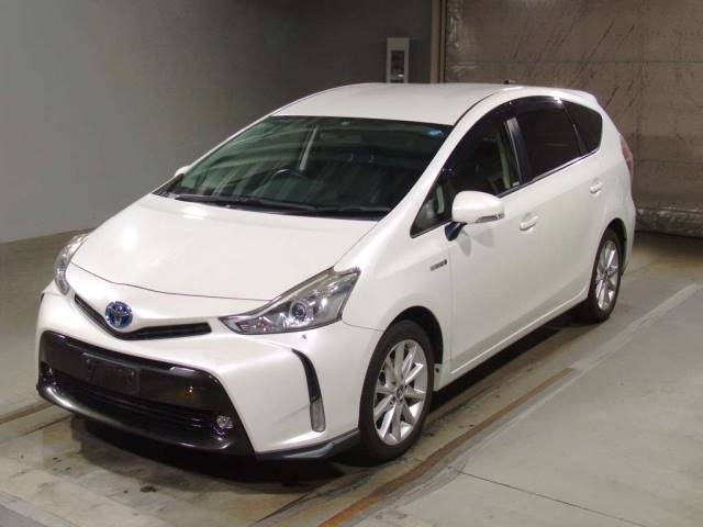 2052 TOYOTA PRIUS ALPHA ZVW41W 2015 г. (TAA Kinki)